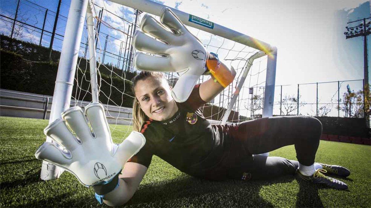 Sandra Paños no quiere encajar ningún gol en el Mini Estadi