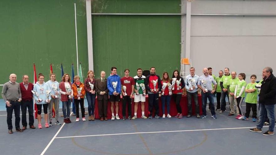 Antuña y Garrido ganan el Trofeo de Navidad de tenis del Santa Olaya