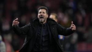 ¡Simeone se volvió loco en rueda de prensa! Que levante la mano quien haya visto que Julián la toca dos veces