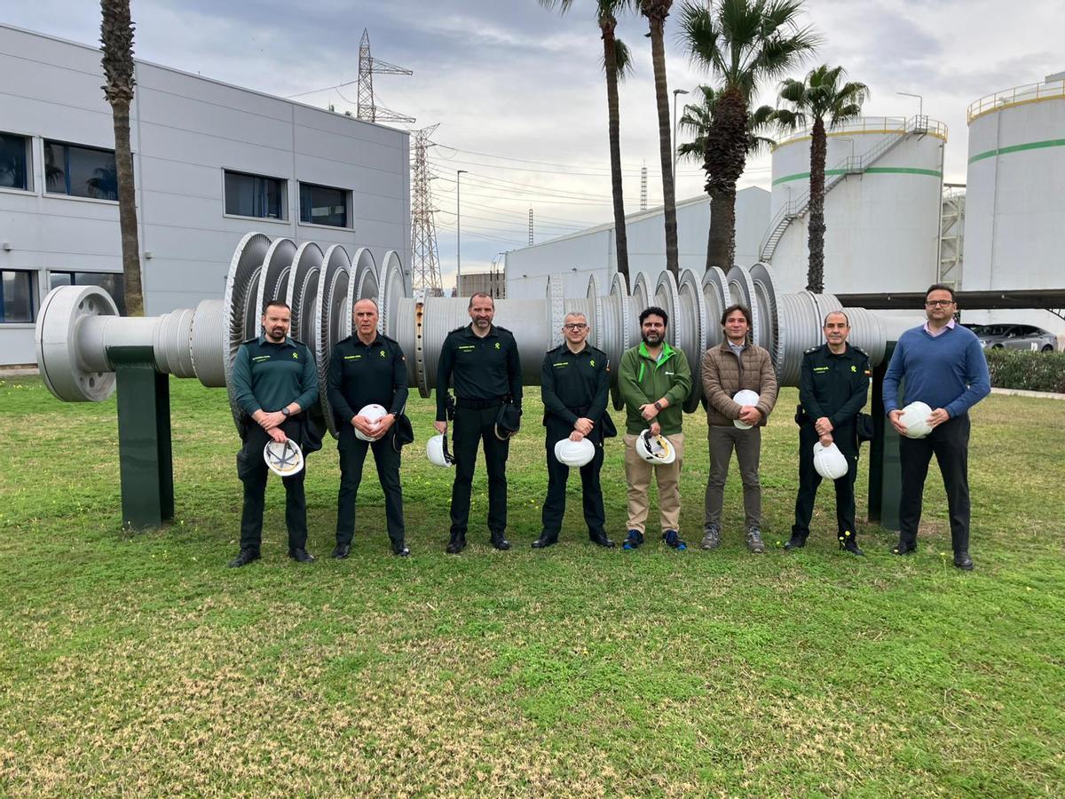 Representantes de la Guardia Civil y de Iberdrola, en las jornadas técnicas celebradas en Castellón.