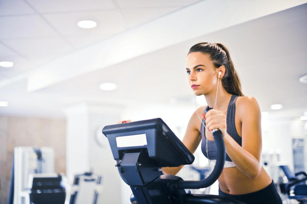 El ejercicio físico es fundamental para no perder masa muscular con la dieta hipocalórica