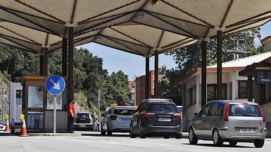 Imatge de la frontera entre Espanya i França al Pertús