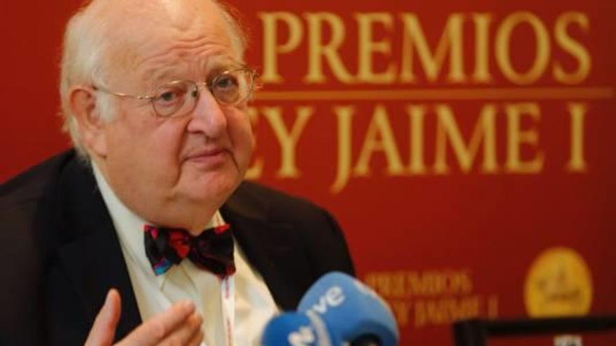 Angus Deaton: &quot;La combinación entre austeridad y corrupción es una bomba&quot;