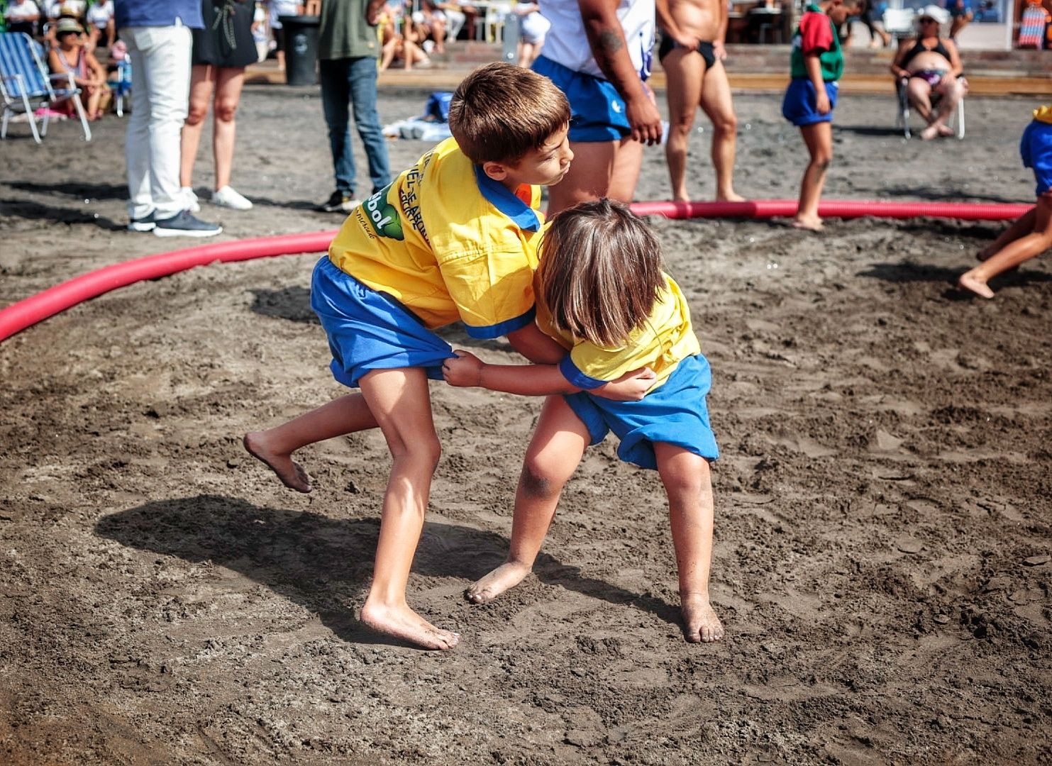 Presentación del proyecto ‘Playa y brega’ para el fomento y promoción de la lucha canaria