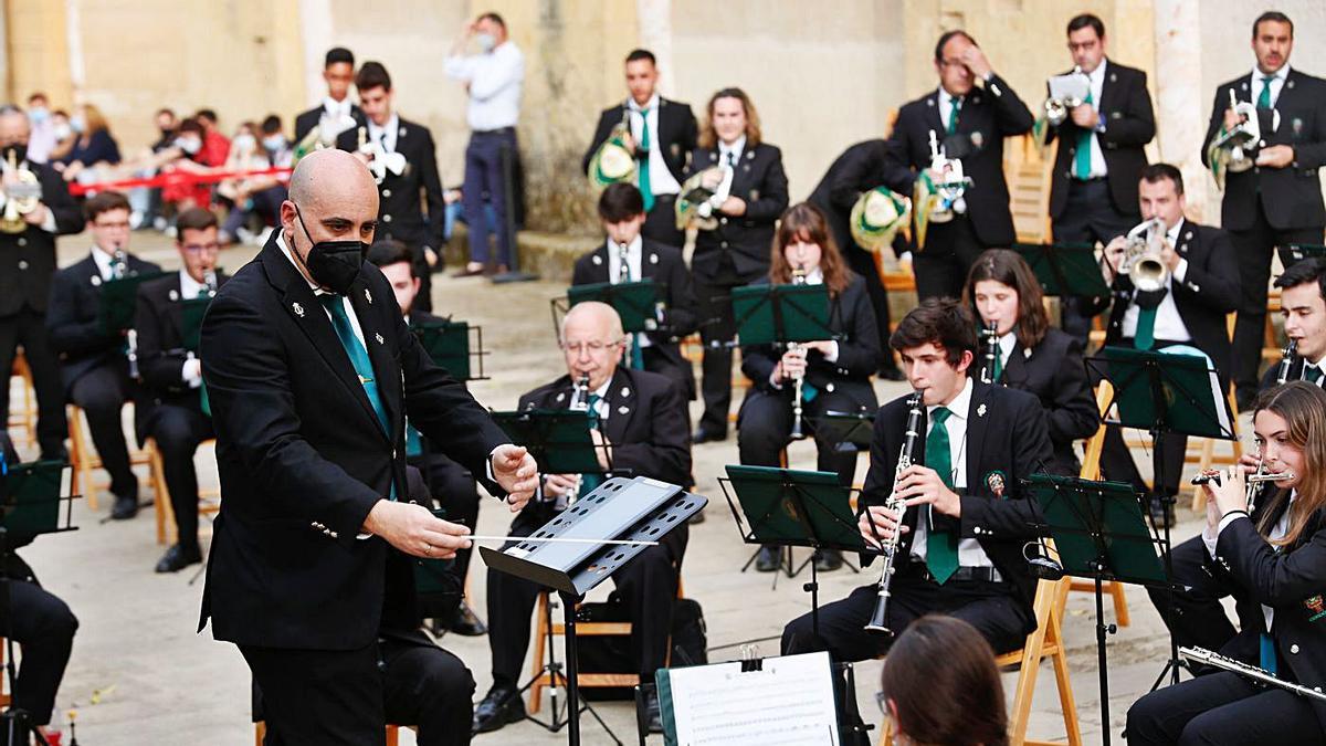 Bandas de música 8 Concierto de marchas procesionales en el Patio de los Naranjos.