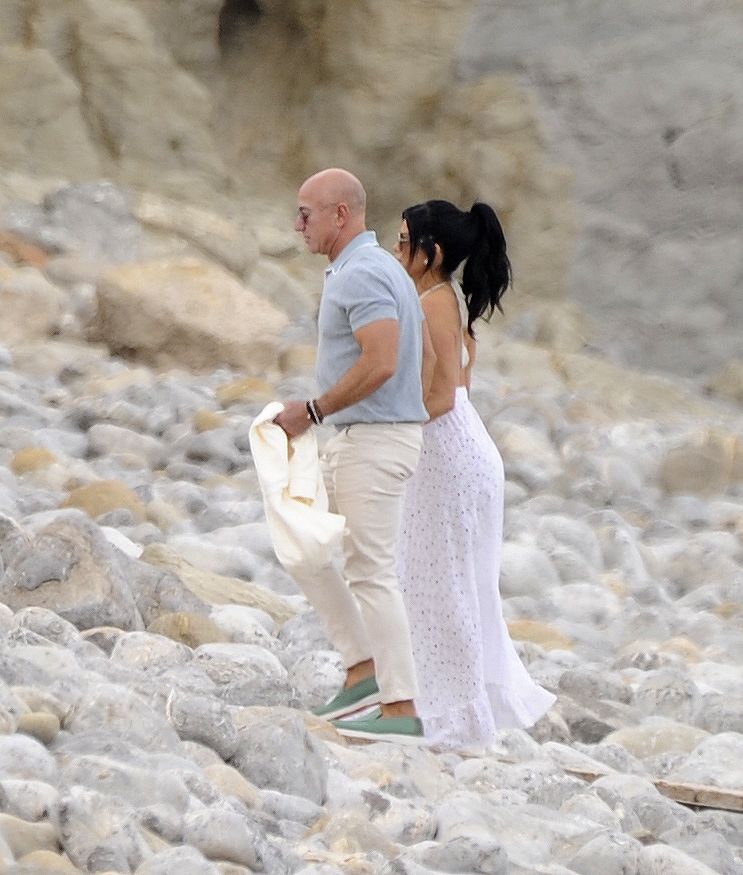 Jeff Bezos, uno de los hombres más ricos del mundo, en las playas de Ibiza