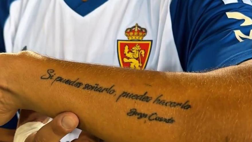 Javier Berdejo y el precioso recuerdo a su amigo fallecido Jorge Casado: le dedica su debut con el Real Zaragoza y lleva tatuada una frase suya