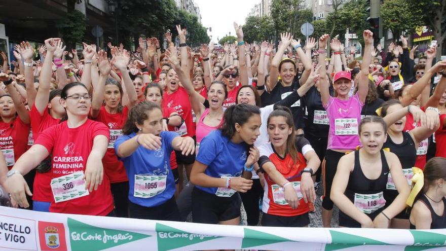 Un instante de la salida de la pasada edición de la Carrera Femenina. // Alba Villar