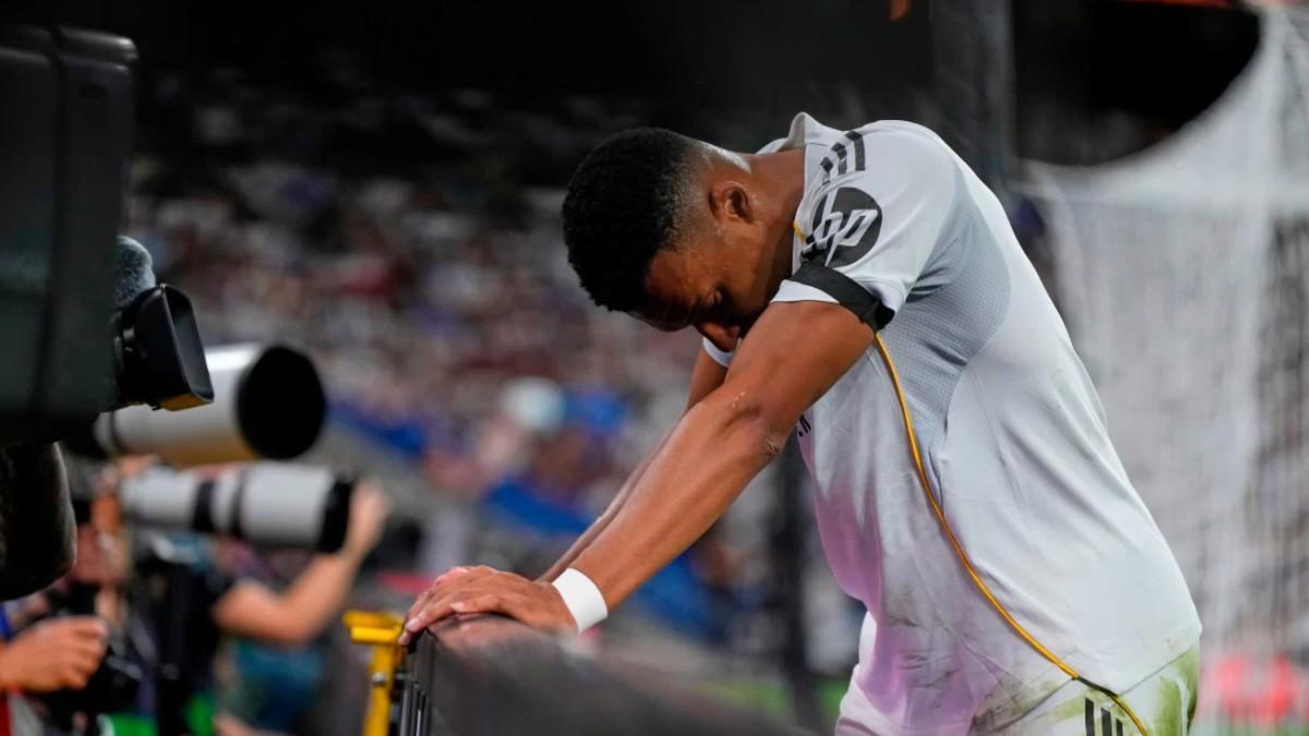 Deschamps: "Mbappé tuvo una pequeña molestia, pero no es un impedimento para estar en la selección"