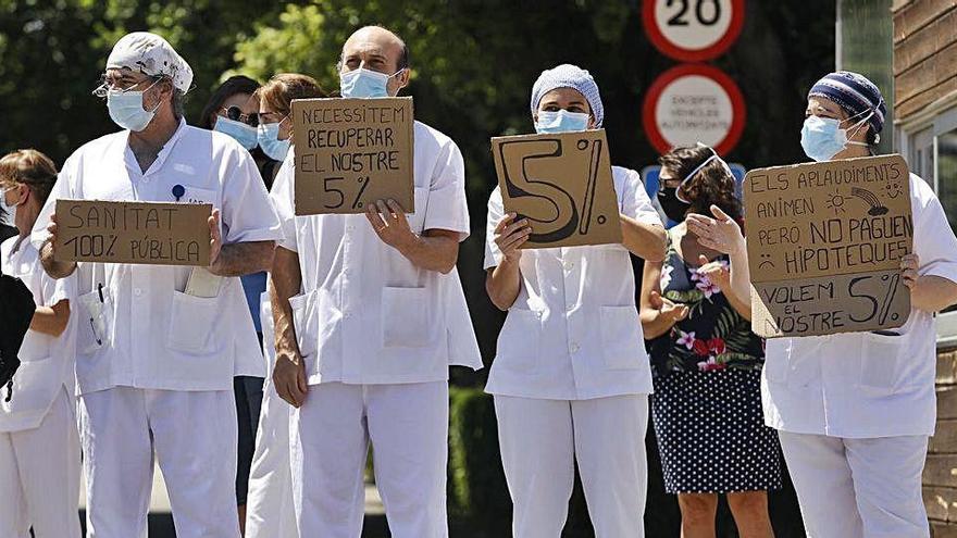 Protesta dels sanitaris a tot Catalunya per reclamar més inversió del Govern en Sanitat