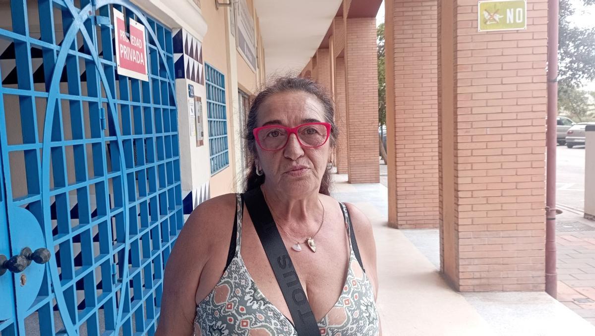 Mariló, 63 años, en el IMV, ayer.