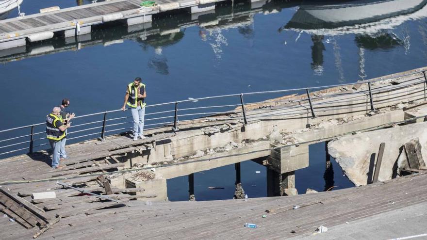 Boquete en el paseo de O Marisquiño. // A. Villar