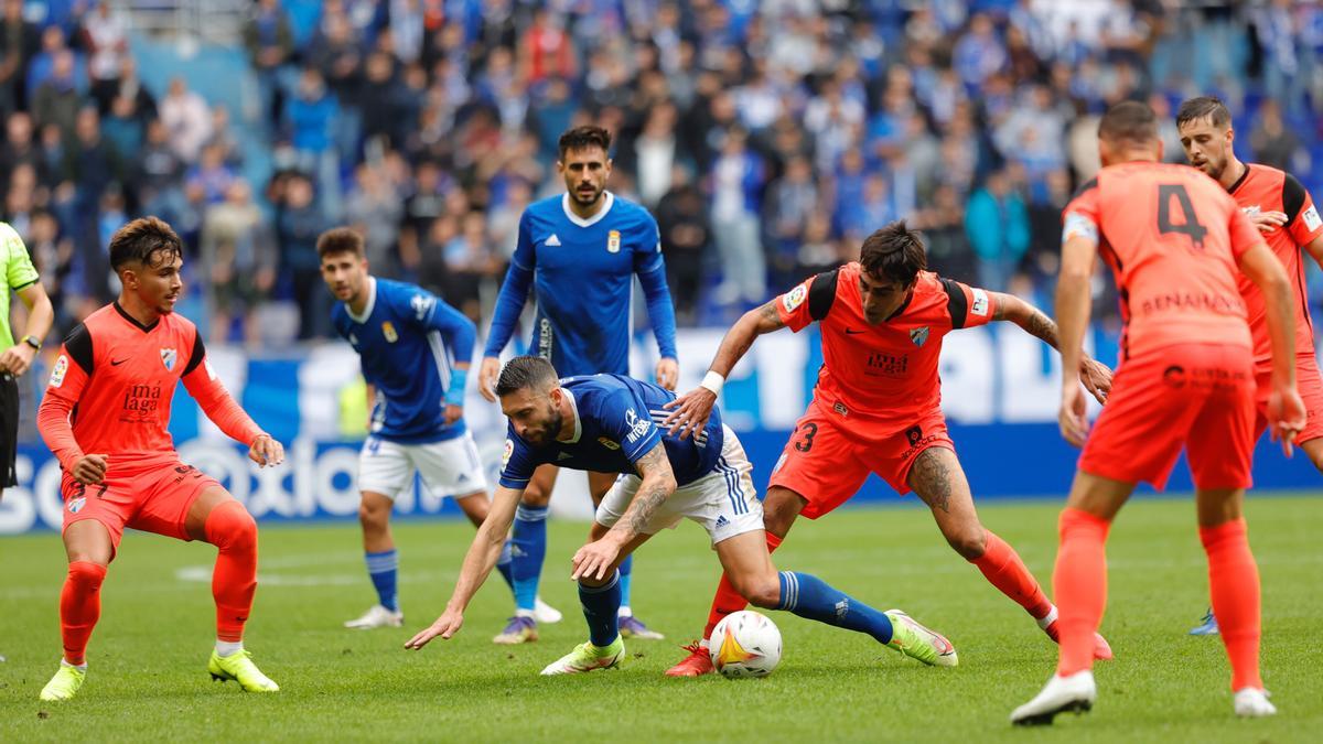 El partido del Oviedo, en imágenes