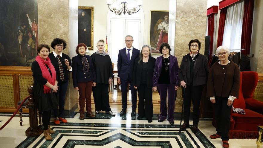 Las poetas cordobesas Juana Castro y Ángeles Mora celebran en el Senado el Día de la Mujer