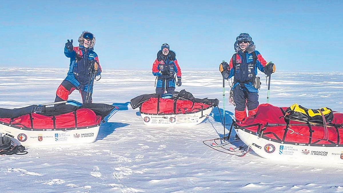 Los aventureros Francisco Mira y Sechu López acaban de completar Mar de Hielo 2025