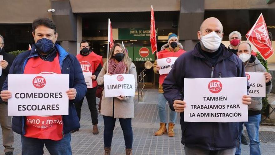 UGT denuncia que la Junta da una respuesta tardía a los comedores escolares