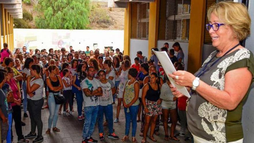 Problemas de organización retrasan las clases en cuatro institutos isleños