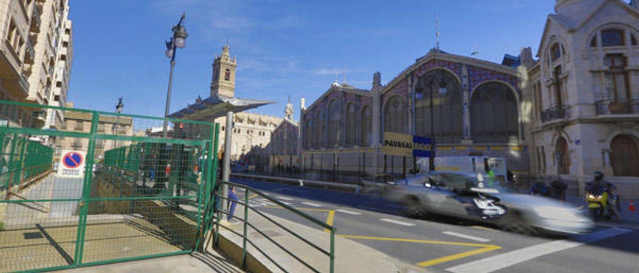 La plaza que surgió de la destrucción