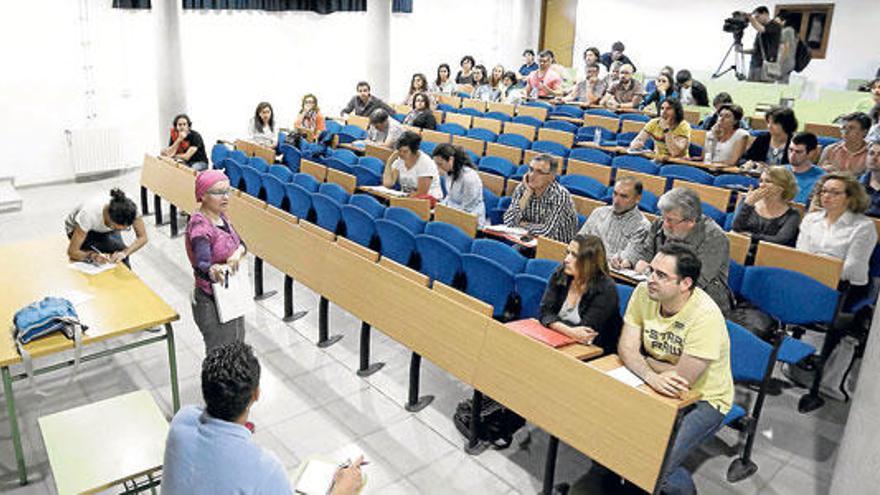 Imagen de la asamblea en el instituto de Marratxí.