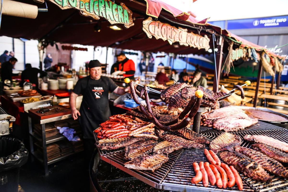 En el mercado también se podrá degustar la gastronomía de la comarca.