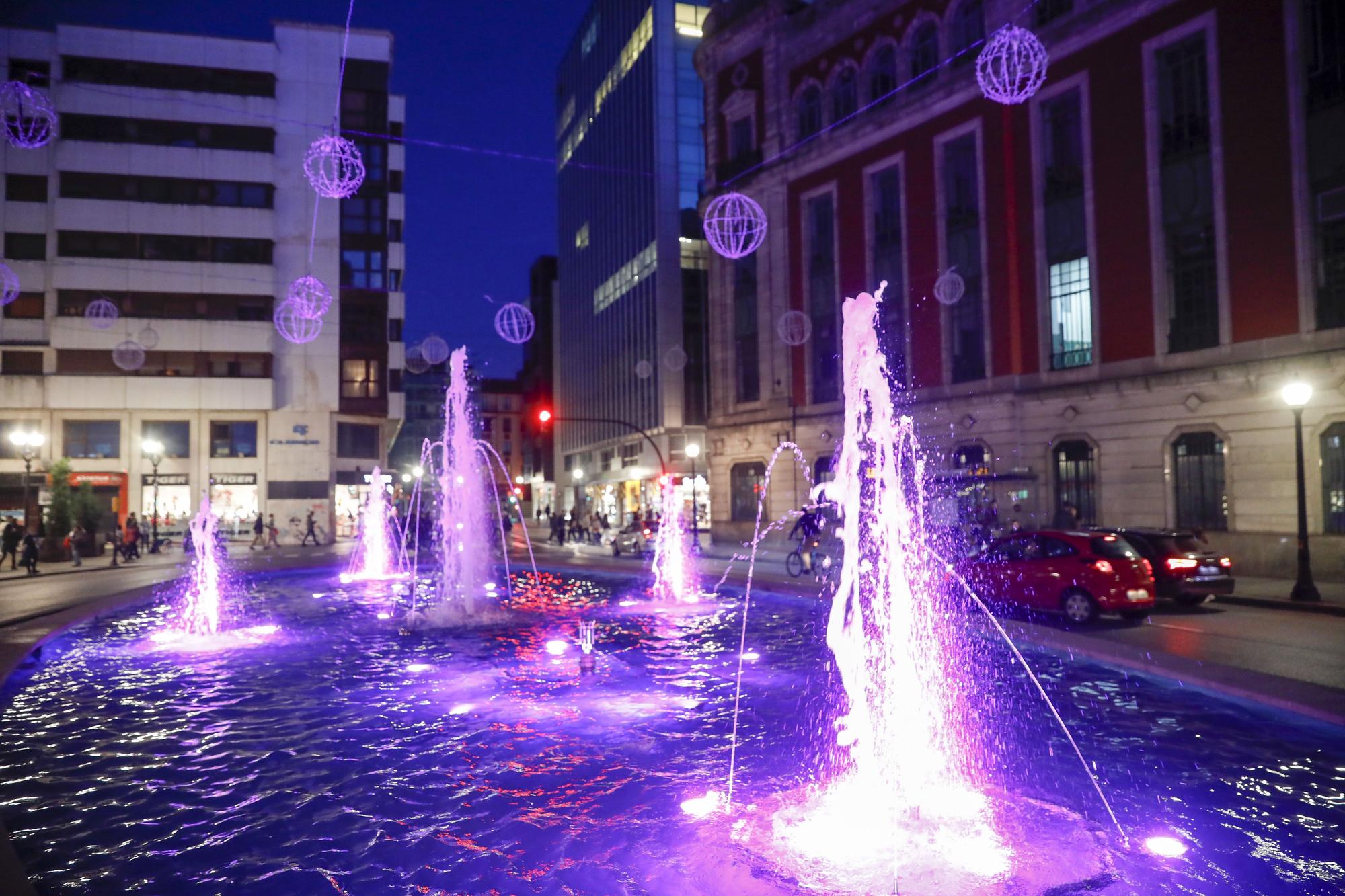 En imágenes: Gijón se cita en la plaza Mayor por el Día Internacional de la Eliminación de la Violencia contra las Mujeres