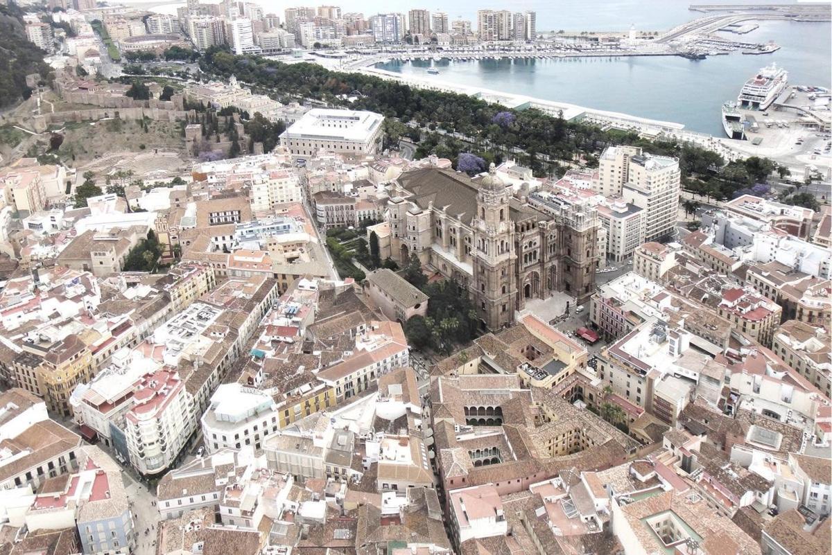 Archivo - Catedral de Málaga en una imagen de archivo