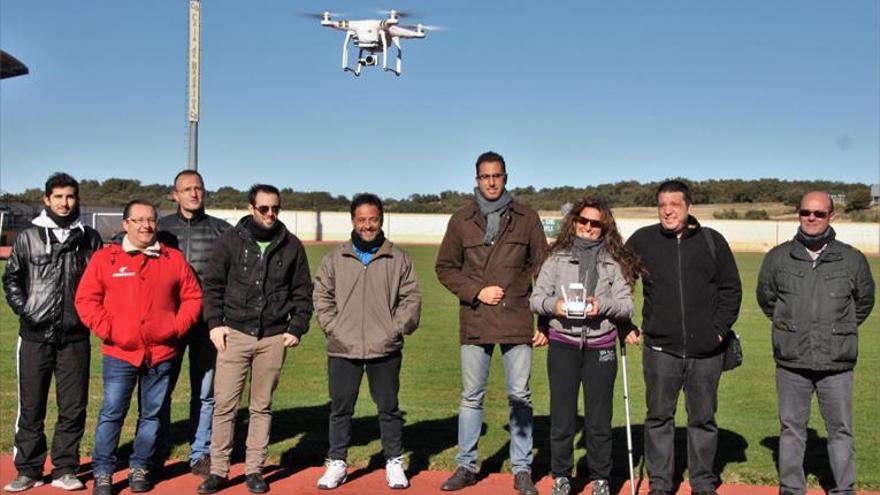 Quince aspirantes ya son pilotos de drones