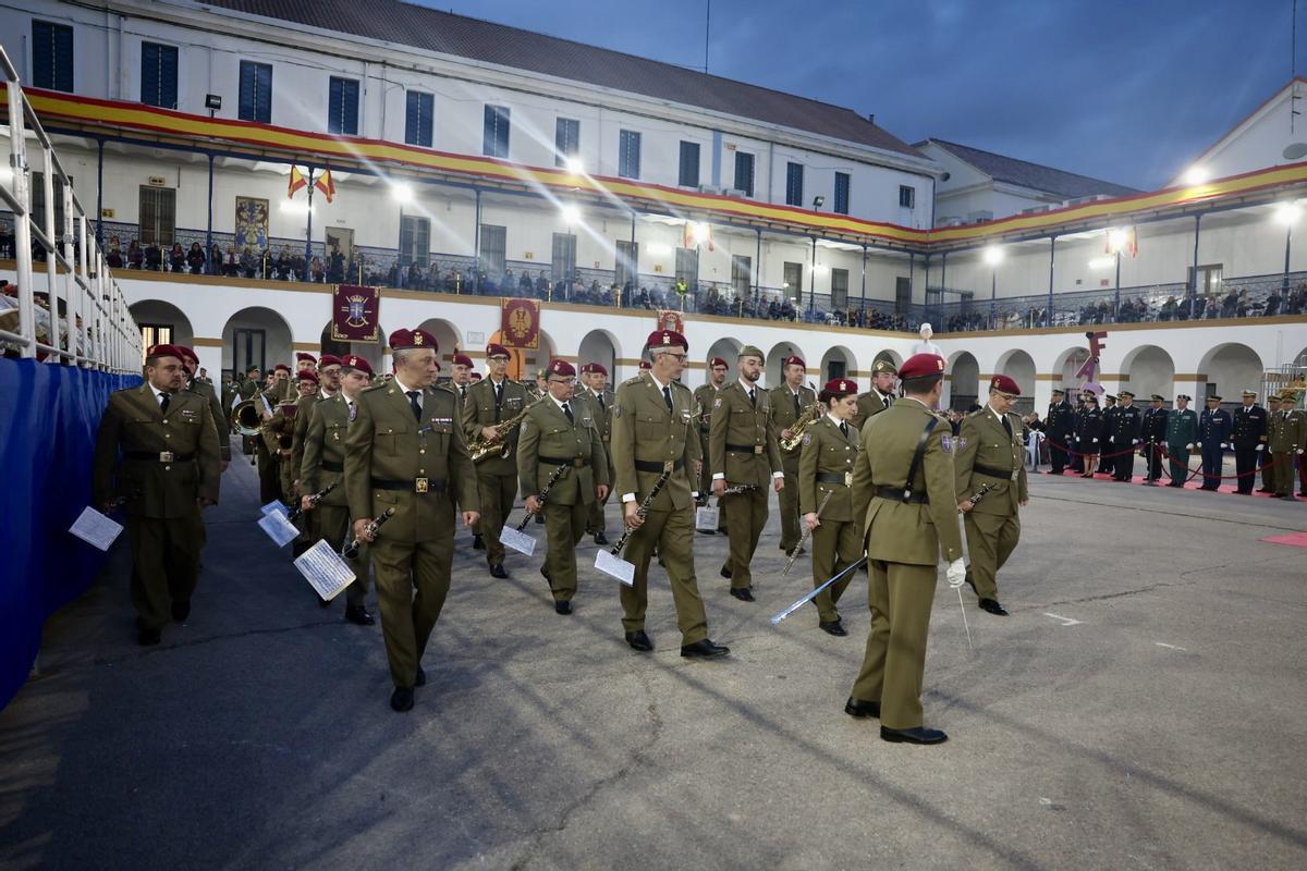 Homenaje de las Fuerzas Armadas y Guardia Civil a las Fallas de València de 2024