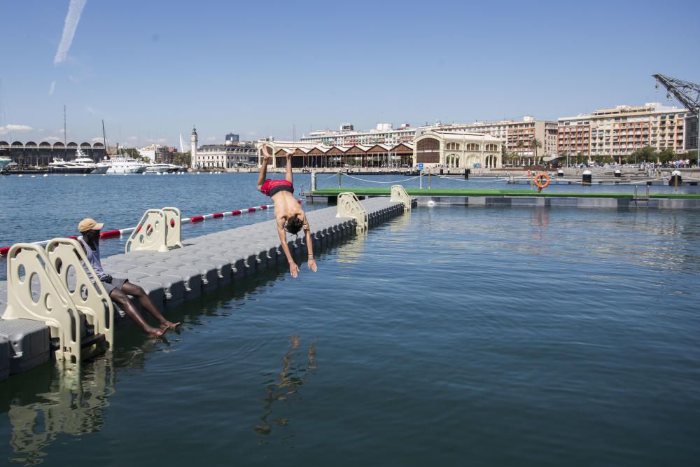 Nueva zona de baño en la Marina de València