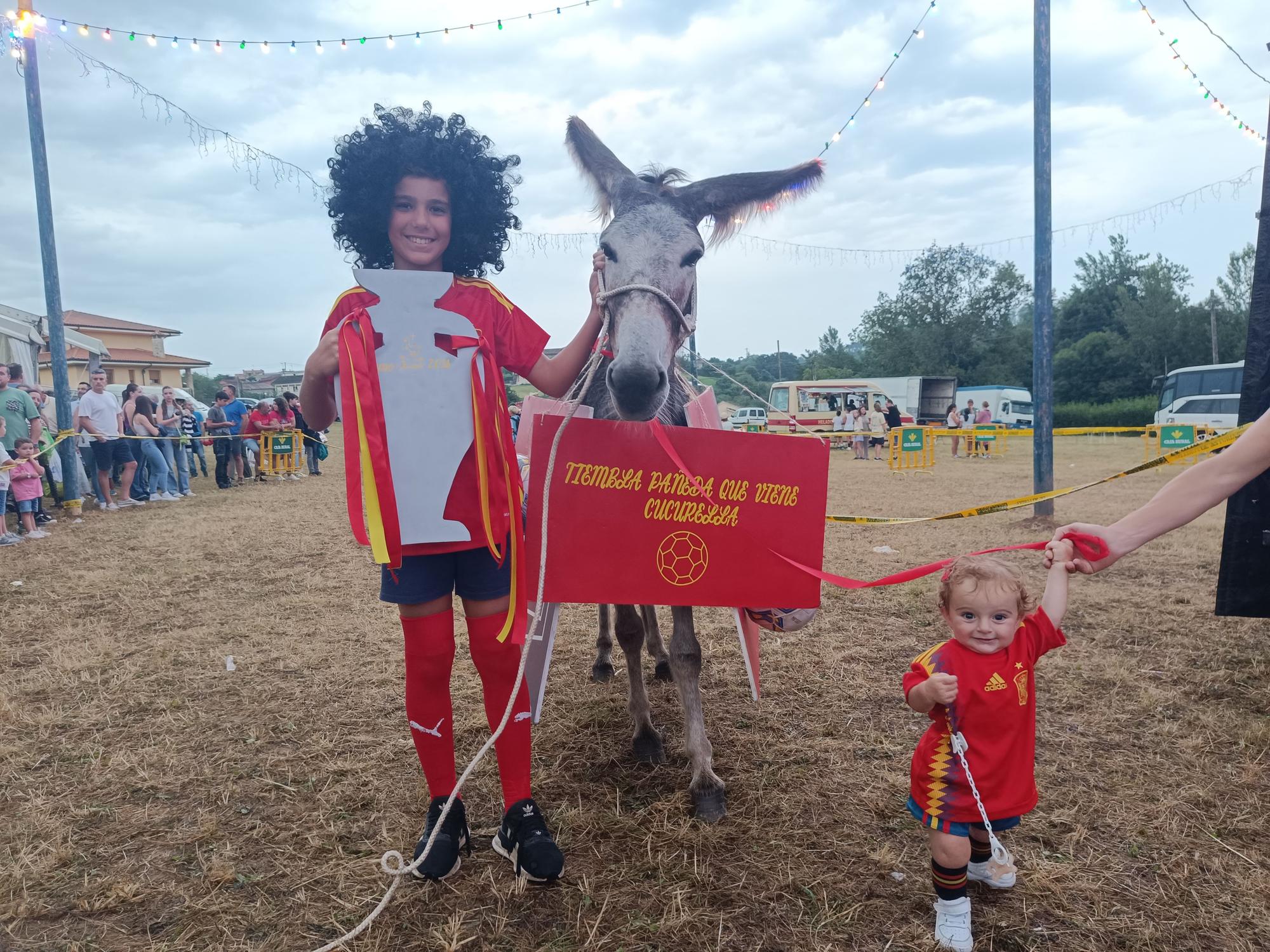 Carrera de burros en Pañeda (Siero)