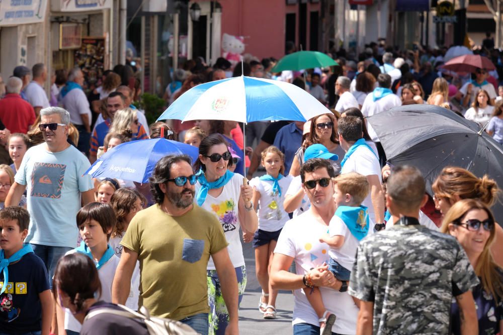 Traca y suelta de globos en las fiestas de Elda