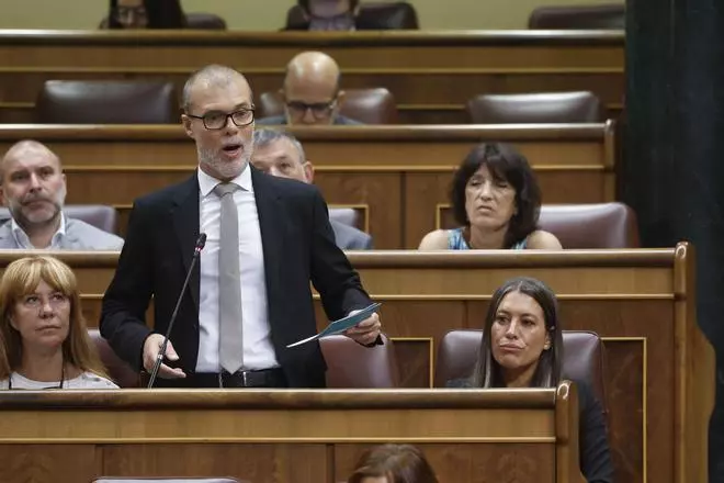 Junts lleva al Congreso el Tributo Metropolitano del AMB para que las grandes empresas vuelvan a pagar más que los hogares