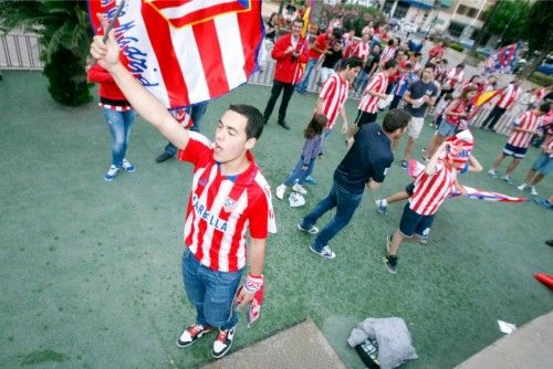 Las calles de la Región se tiñen de rojiblanco con la liga del Atlético de Madrid