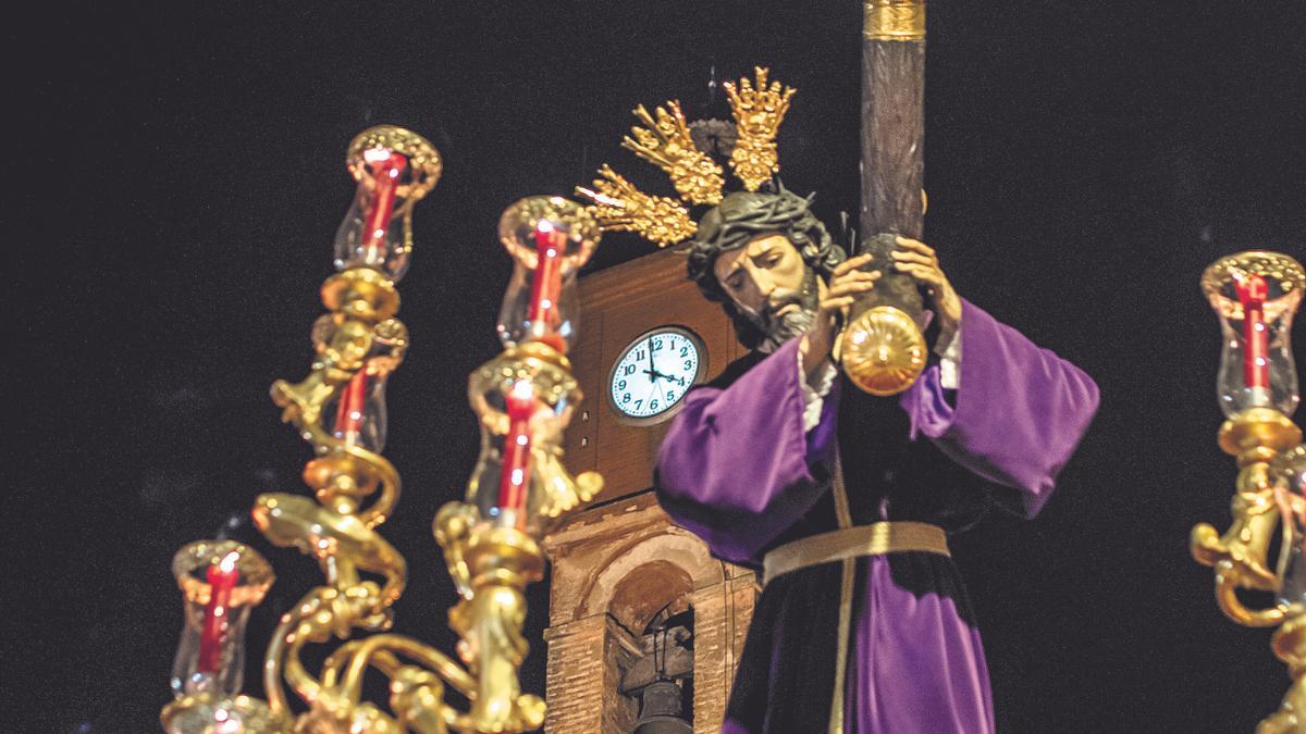 Nazareno: Sale a las calles de El Carpio la madrugada del Viernes Santo.