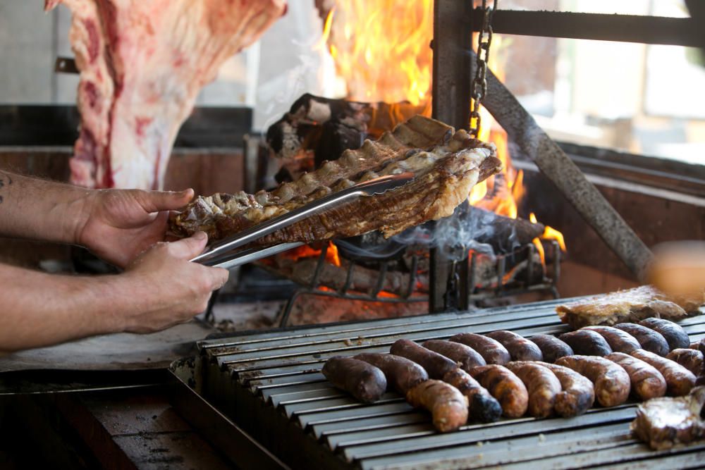 Restaurante La Vaca: carnes a la brasa en Alicante