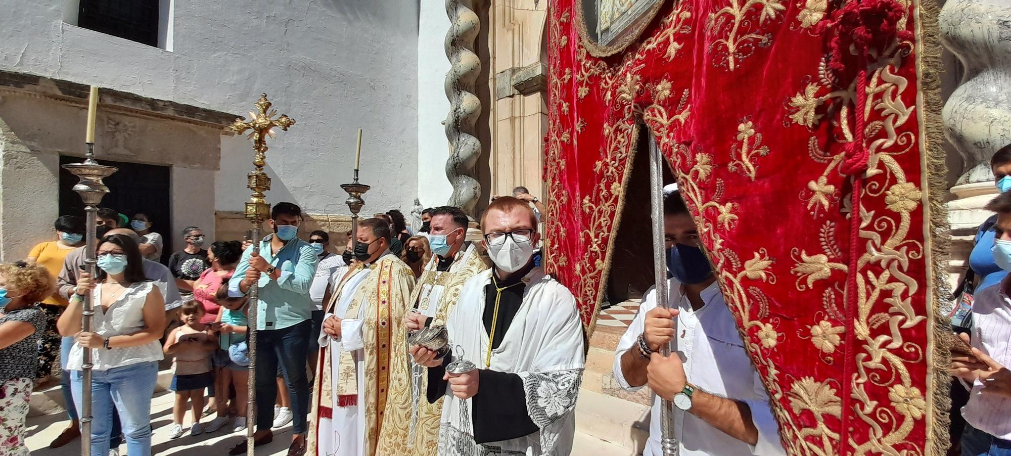 La 'Bajá' de la Virgen de la Sierra a Cabra, en imágenes