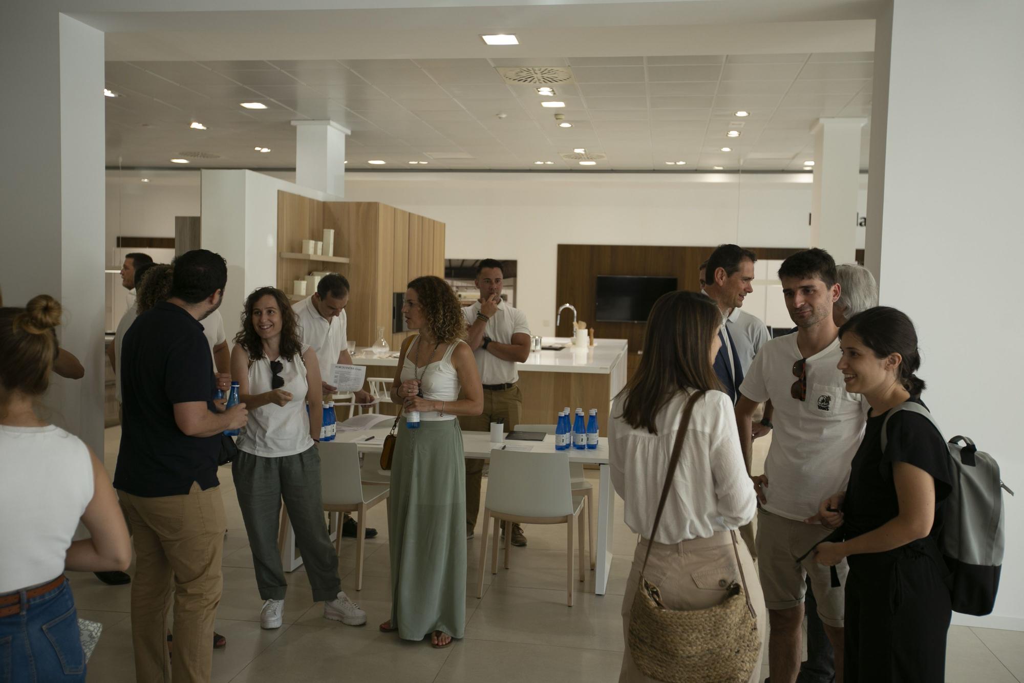 Encuentro de jóvenes arquitectos en Porcelanosa