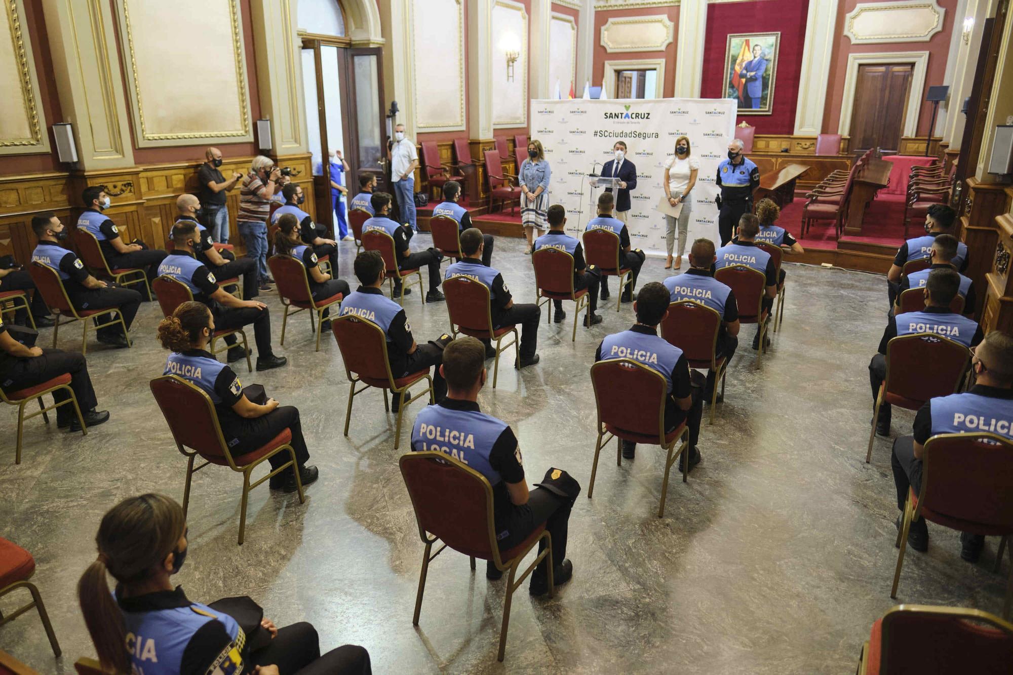 Acto nombramiento policías locales en prácticas