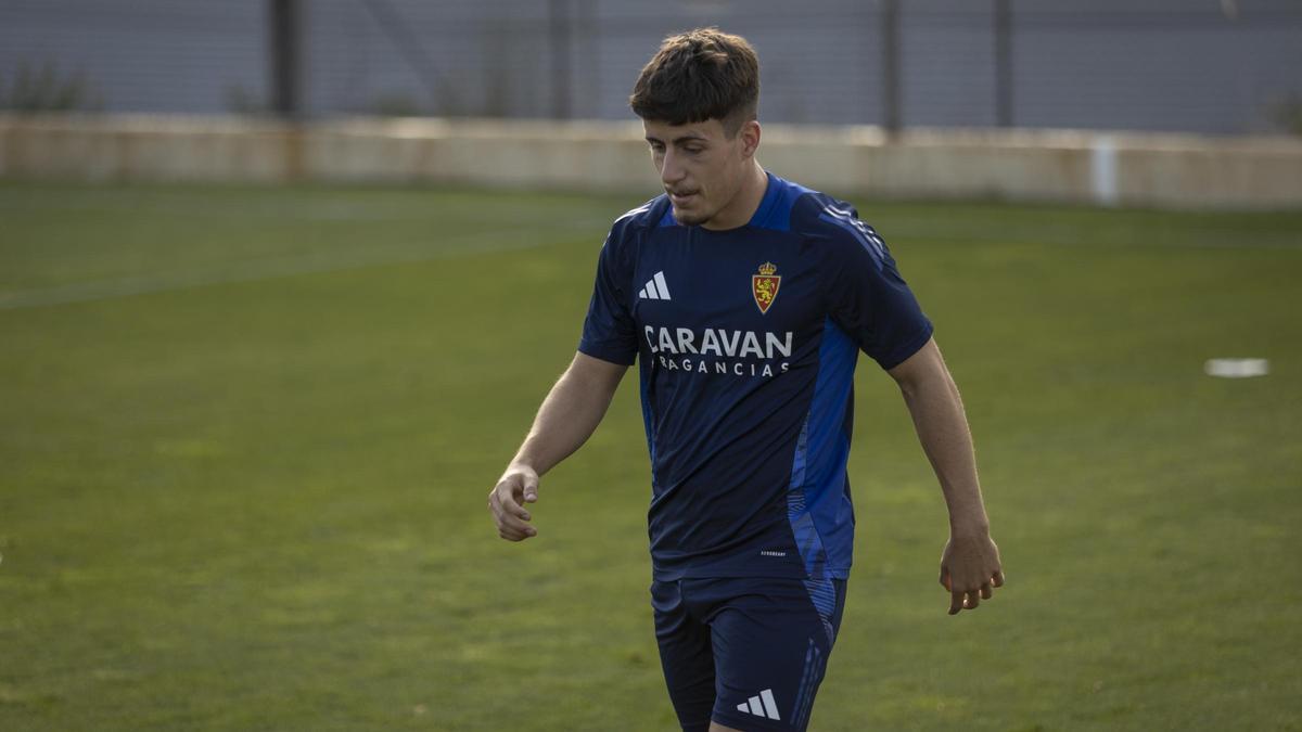 Adrián Liso, en un entrenamiento con el Real Zaragoza.