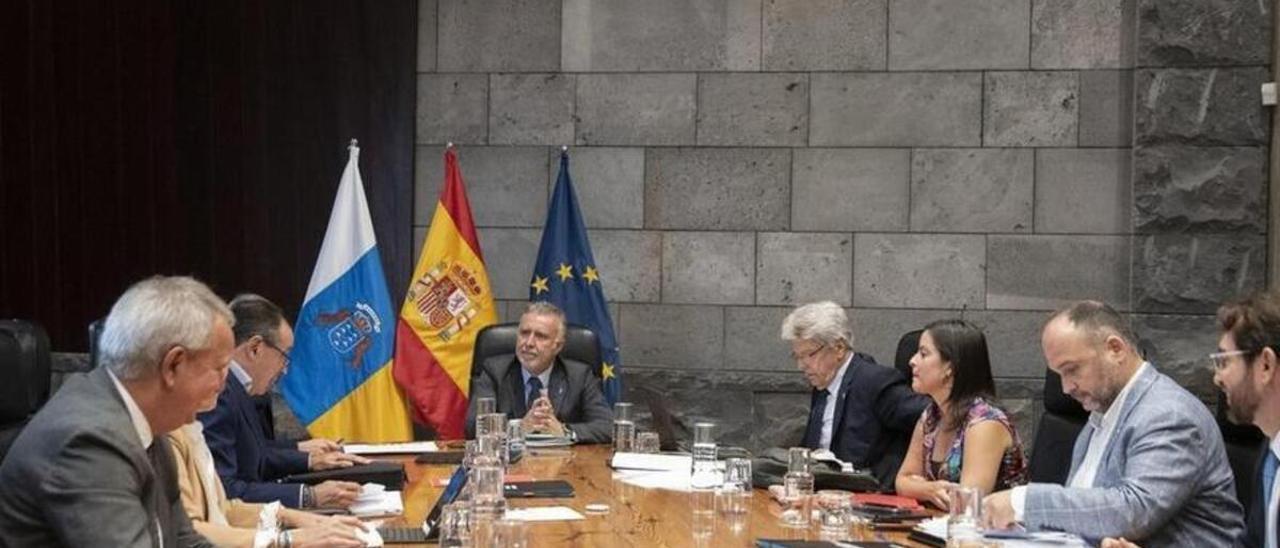 Reunión anterior del Consejo de Gobierno en Canarias.