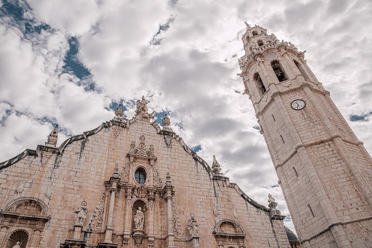 Edificaciones del pasado como la iglesia y el campanario son sus joyas.