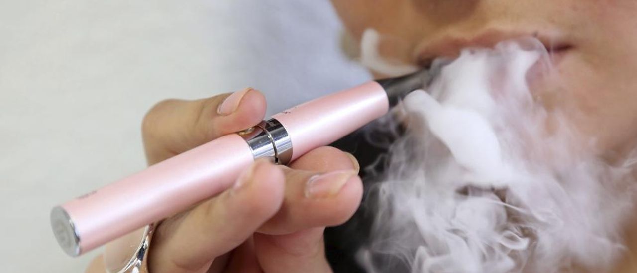 La UV certifica que el líquido de vapear no es cancerígeno LevanteEMV