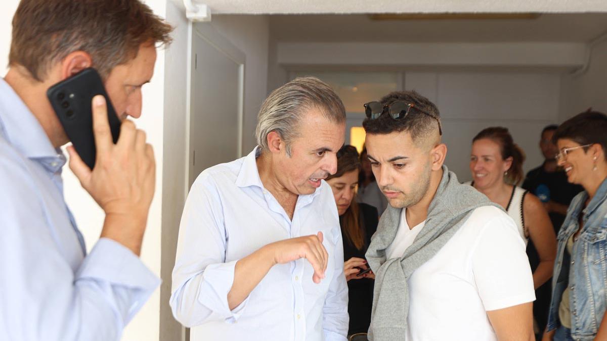 La visita al colegio Can Misses tras las inundaciones, en imágenes