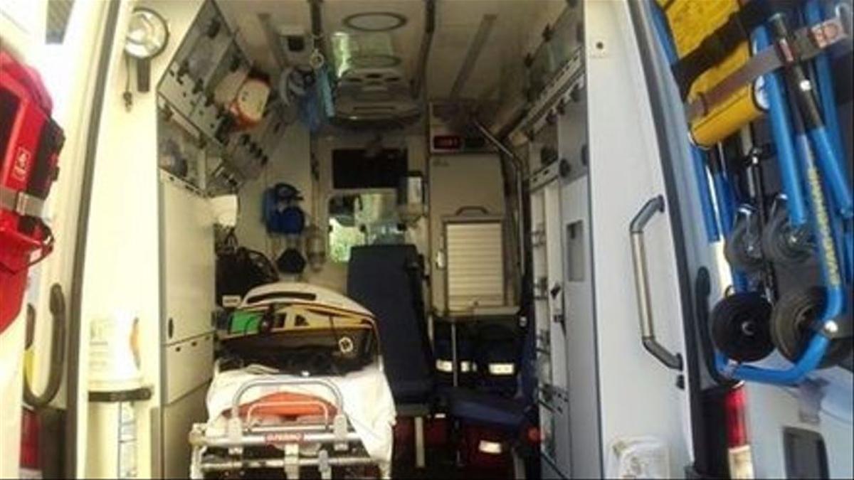 Interior de una ambulancia del SUC.