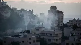 Guerra de Israel y Gaza, en directo | Hizbulá lanza una veintena de proyectiles contra posiciones militares israelíes