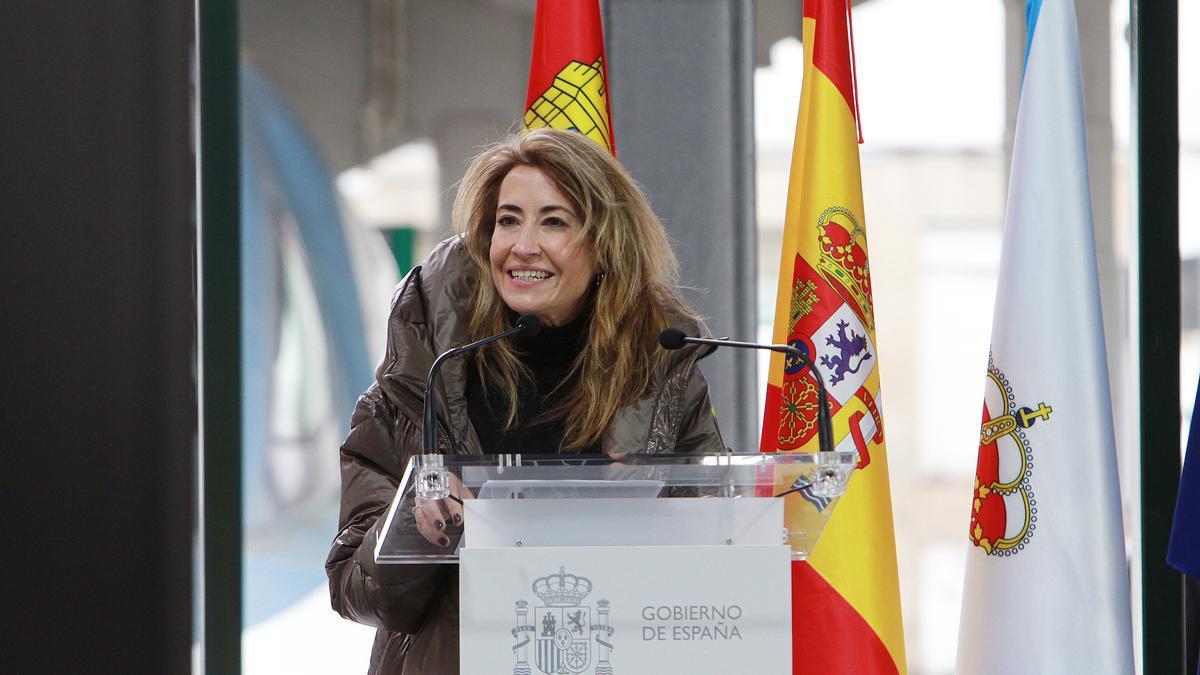 La ministra de Transportes, Raquel Sánchez Jiménez, durante su intervención en Ourense en la inauguración del AVE a Galicia