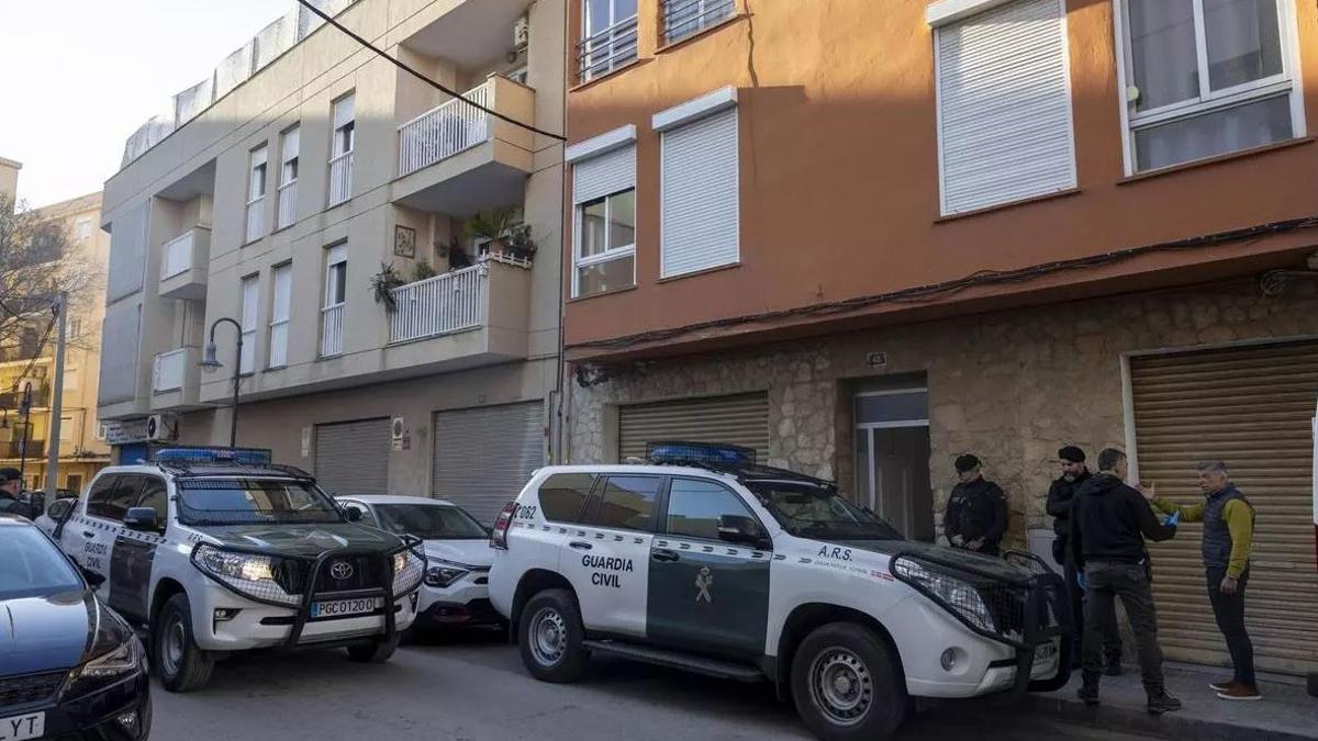 Die Guardia Civil durchsuchte 60 Immobilien auf Mallorca.