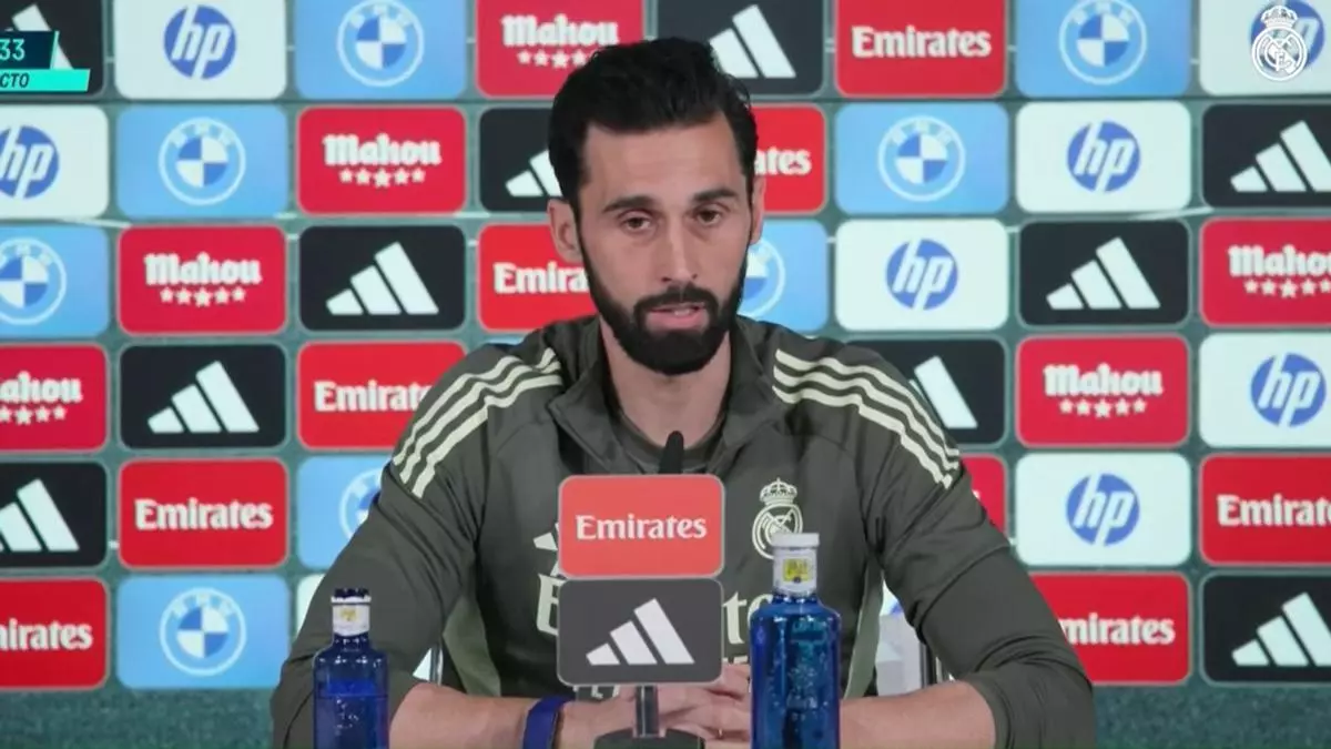 Arbeloa en titulares: "Para mí, Courtois es el mejor portero de la historia del Real Madrid"