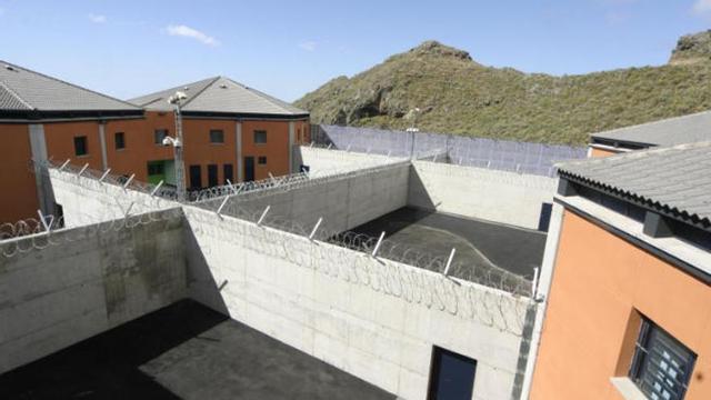 Una nueva empresa de seguridad privada operará desde el próximo viernes, 1 de noviembre, en las instalaciones del centro de menores infractores de Valle Tabares.
