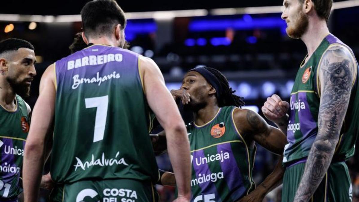 Los jugadores del Unicaja tienen varios retos pendientes para este mes de marzo.